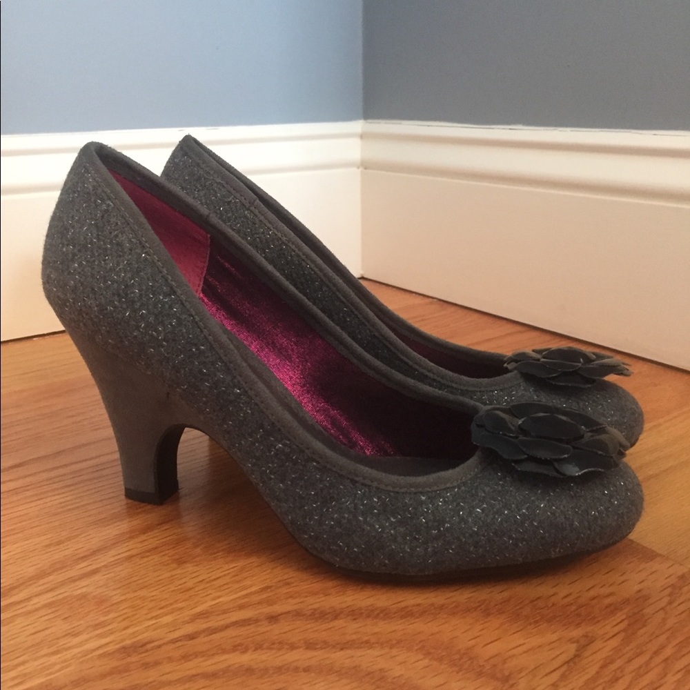 Lindsay Phillips Alex pumps
